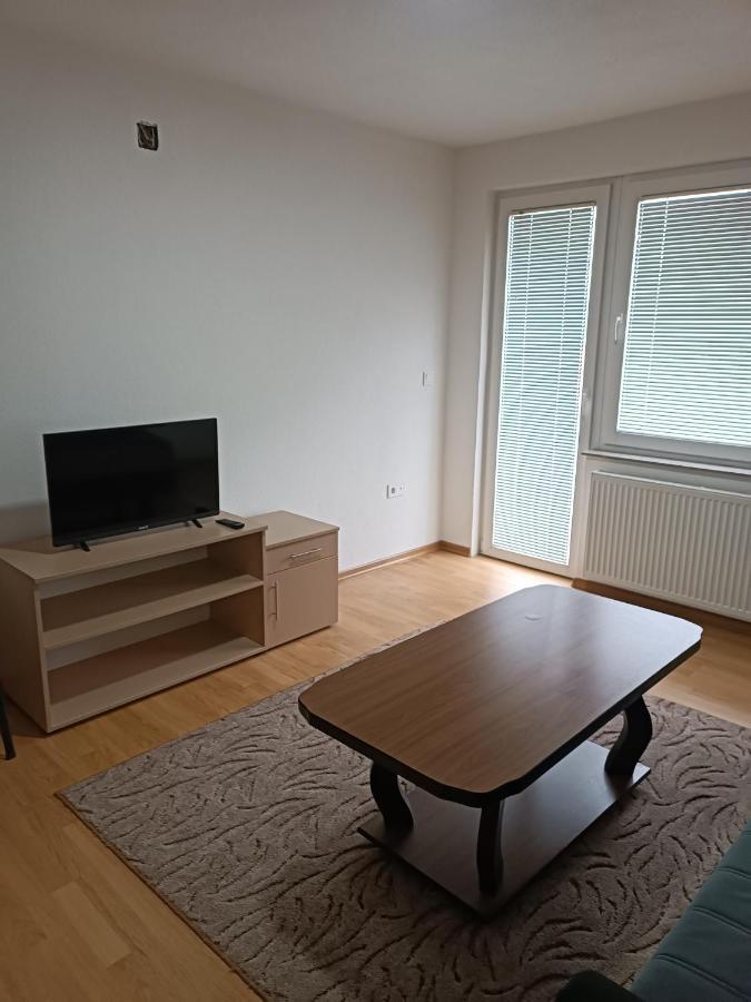 2Bdr Apt With Balcony With View- Free Parking Hotel Sarajevo Ngoại thất bức ảnh